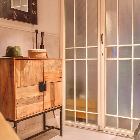 아파트 Andrassy Palace - Stylish 1 *