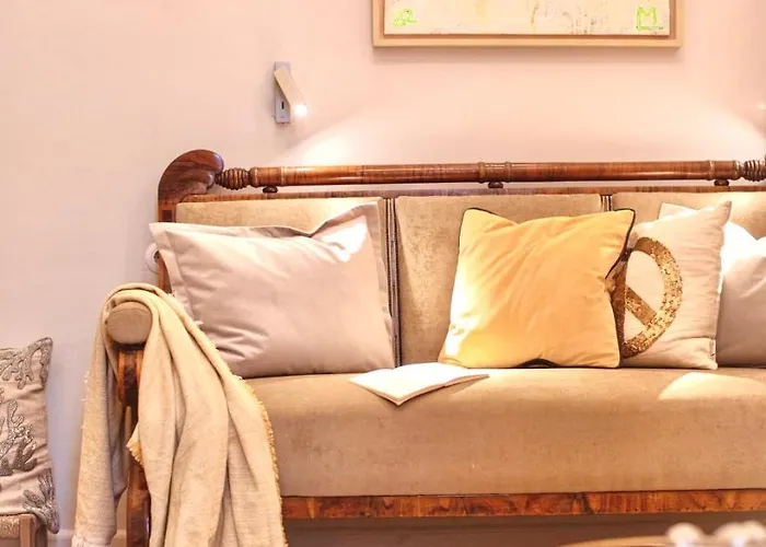 Andrassy Palace - Stylish 1 Daire