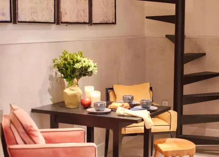 Andrassy Palace - Stylish 1 *